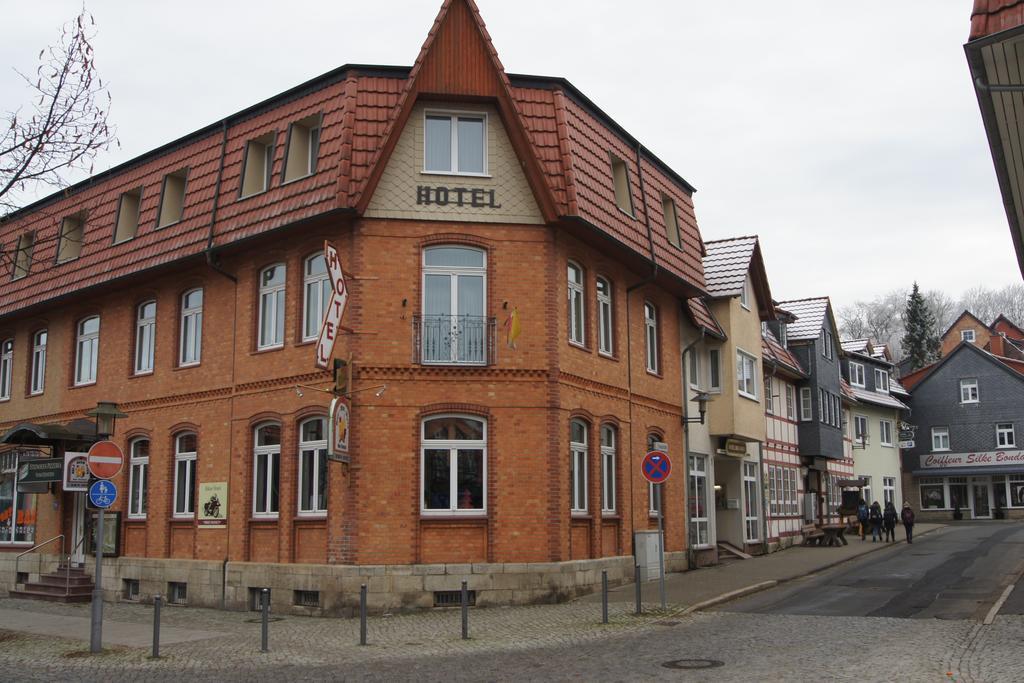 Hotel "Drei Rosen" Ohg Regina & Hans - Peter Fassbinder Leinefelde-Worbis Exteriér fotografie